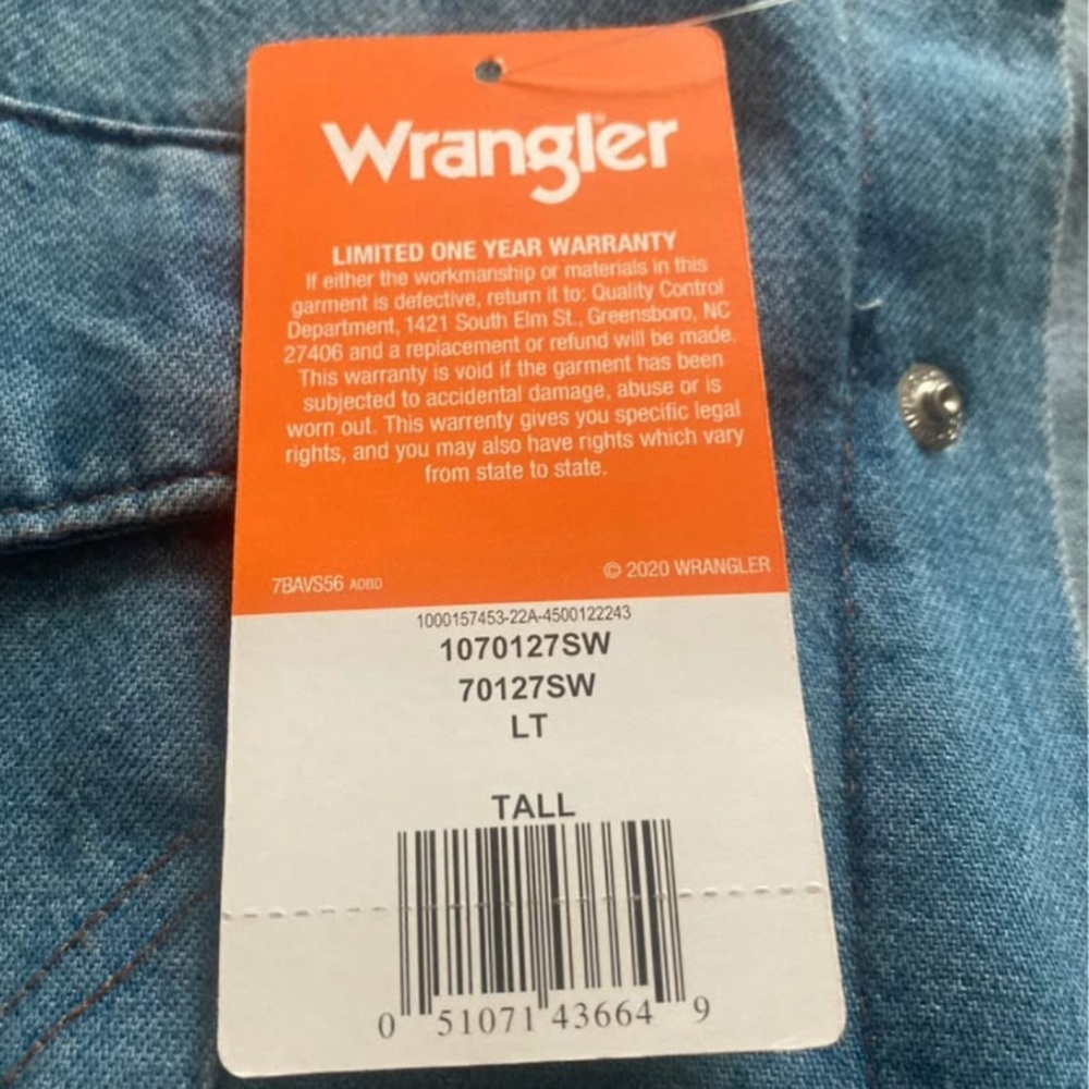 ⭐️NEW WRANGLER COWBOY CUT® LONG SLEEVE WESTERN DENIM SNAP WORK SHIRT- LARGE TALL - Picture 4 of 10